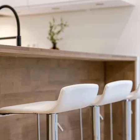 Huswell - Charming In - Perfect For 7 Guests Appartement Ostende