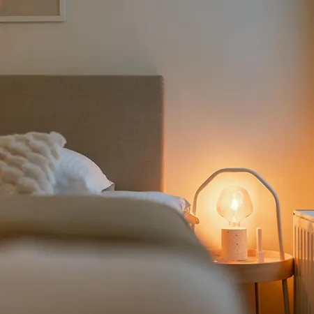 Huswell - Charming In - Perfect For 7 Guests *